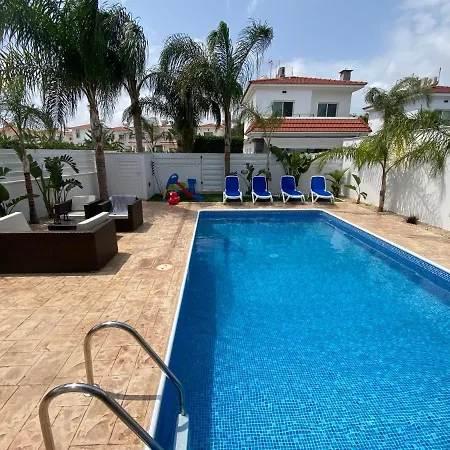 Villa Angel - Exotic Villa 200M From Beach Paralimni Exterior photo